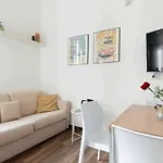 Apartmán Guesthost - Isola View Renovated Milán
