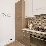 Lorenteggio Apartament