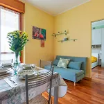 Savona District Terrace Flat * Mediolan