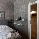 La Del Teatro Bed & Breakfast
