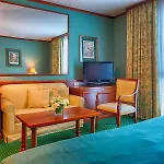Hotel Leonardo Center 4*