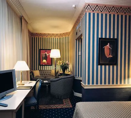 Auriga Hotell 4*