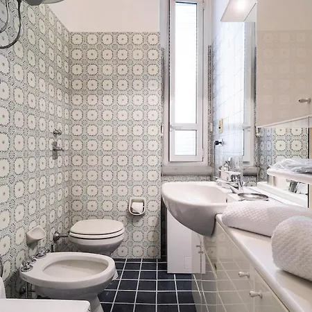 Contempora - Piazza Grandi 3 * Mailand