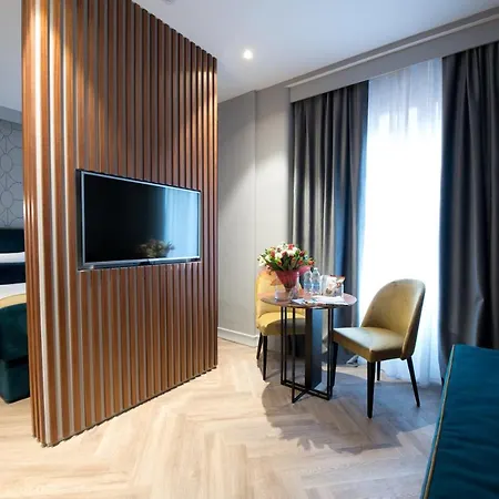 Duomo Hotel & Apartments 4*