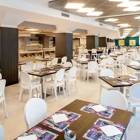 Leonardo Da Vinci Hotel *