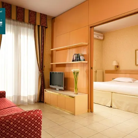 Unaway & Quark Due Apartmanhotel