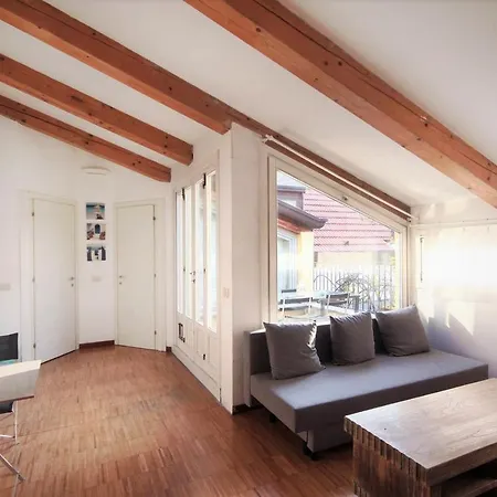 Dhomes - And * ميلان