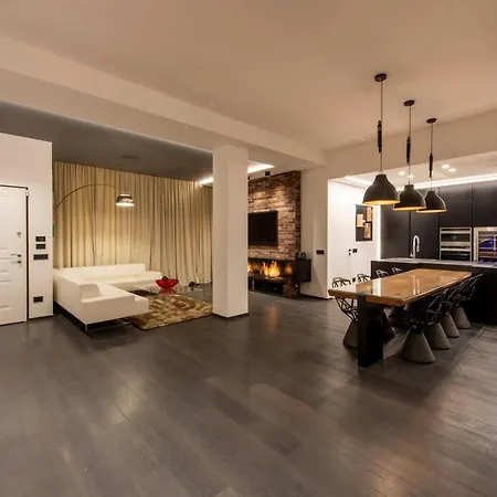 Vivilo With Private Pool-foresteria Apartment