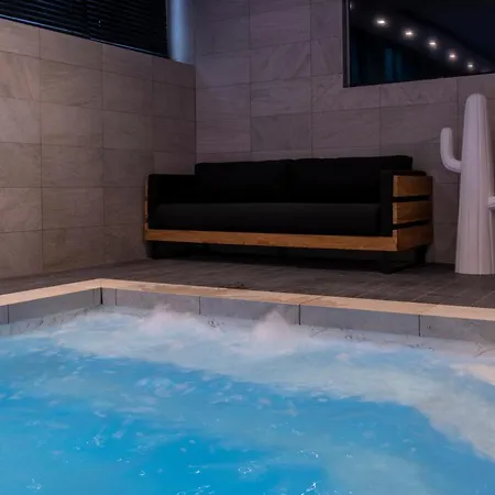 Apartment Vivilo With Private Pool-foresteria Milan