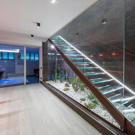 Vivilo With Private Pool-foresteria Milan