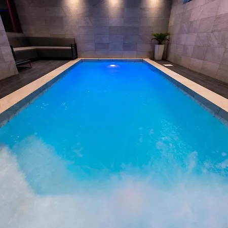 Vivilo With Private Pool-foresteria