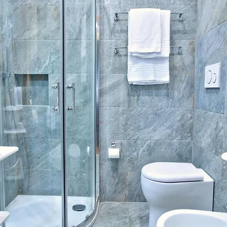 Mec 3* Milan