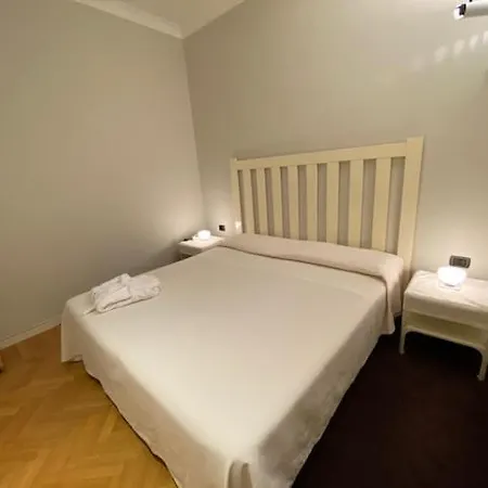 Borgonuovo Uno * Μιλάνο