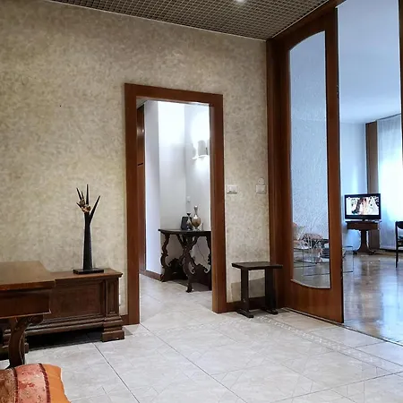 Laura's Milan