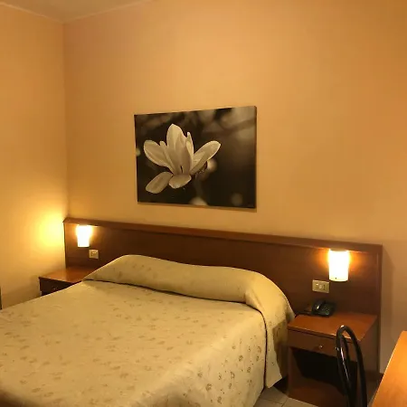 Hotel Paradiso 2*
