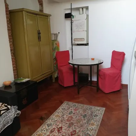 Rentalhouse Mortara 4 *