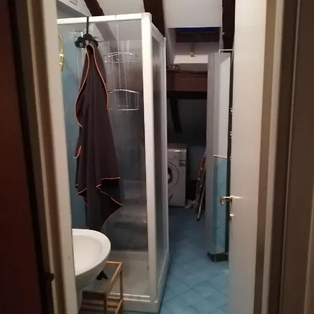 Szálloda Rentalhouse Mortara 4 Milánó