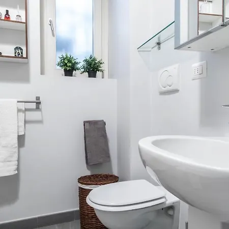 Joivy For 6 With Big Terrace In Centro Storico Apartament Mediolan