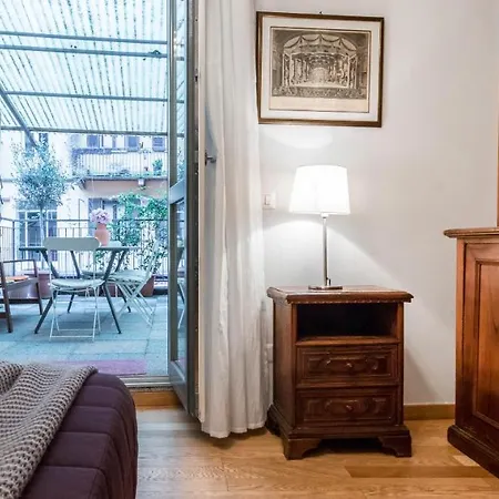 Joivy For 6 With Big Terrace In Centro Storico * Mailand