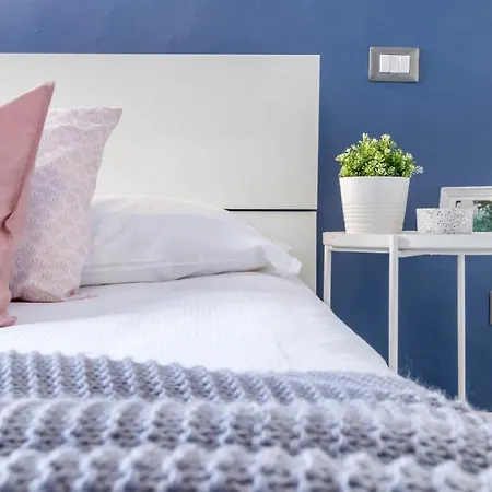 Joivy Vibrant Flat For 4 Near Parks, In Navigli