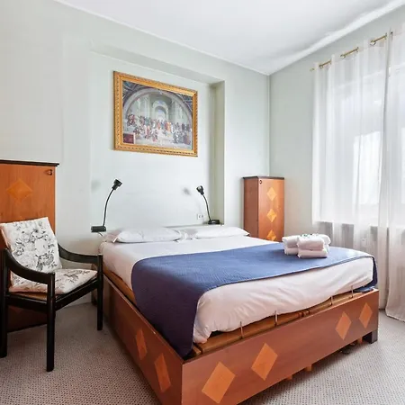 Terrace Penthouse With Duomo View Apartment