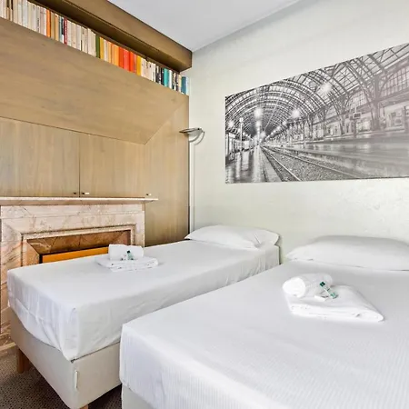 Terrace Penthouse With Duomo View Apartment