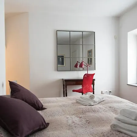 Youhosty - Laghetto Big 3 Apartment Mailand