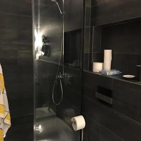 Studio 18 Apartament