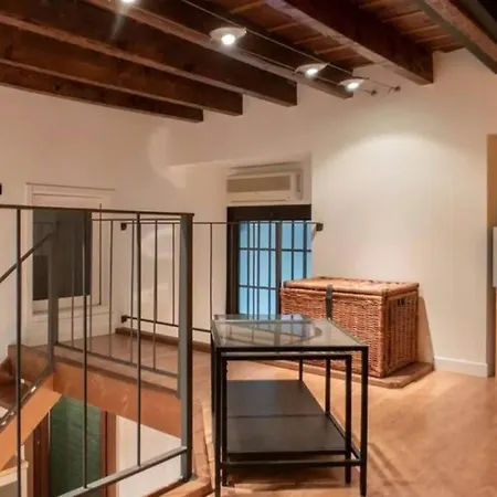 Architecture And Comfort In * Милан