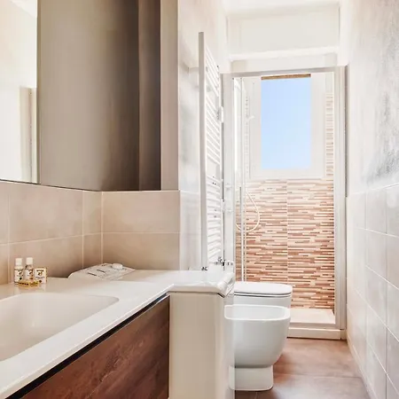 Apartment Luvi - Alzaia Naviglio Pavese