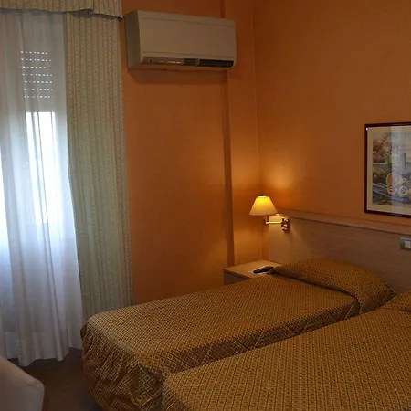 מלון Dei Fiori 3*
