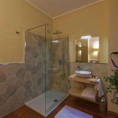 Πανσιόν Red Ribbon