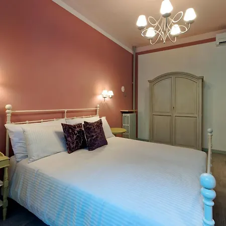 White Ribbon Pensión