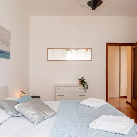 아파트 The Rent - Modern Two Bedroom In *