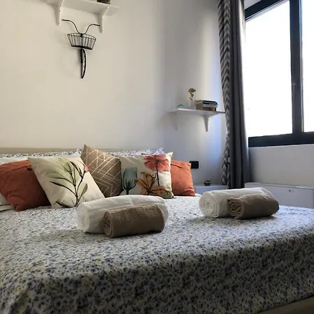 Charming Elise- Close To Station Milano