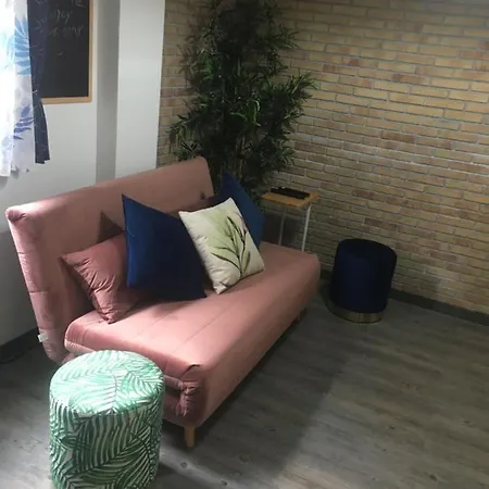 Charming Elise- Close To Station Milano