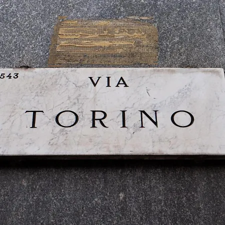 The Rent - Modern Duomo Milan