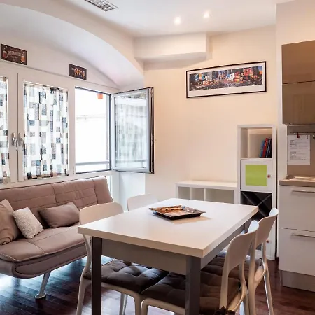 Appartement The Rent - Modern Duomo Milan