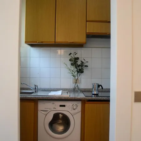 Apartment Joivy Lovely For 4 Next To Bus And Metro Station *