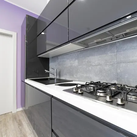 Guesthost - Lovely Near Piazza Firenze! *