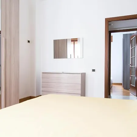 Youhosty - Sacconi 4 Milano