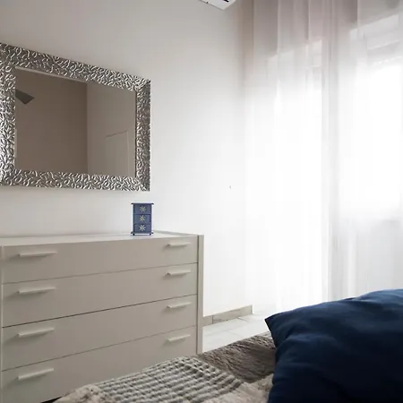 Apartamento Youhosty - Delle Genziane 7 Milão