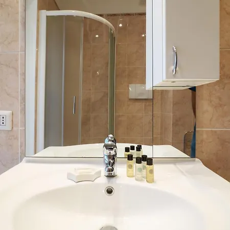 - Duomo Luxury V * Mailand