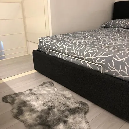 Savoia 19 * ميلان
