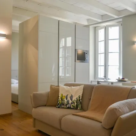 Joivy Fulcorina * ミラノ