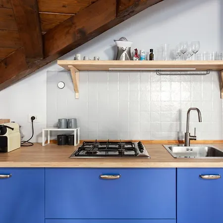 Chic Loft Living In Via Farini *