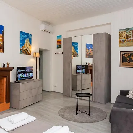 Art Design - Center *