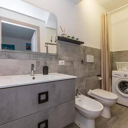 Art Design - Center Апартаменты Милан