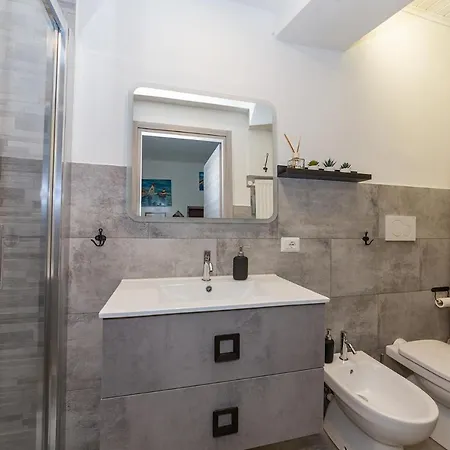 Art Design - Center Апартаменты *