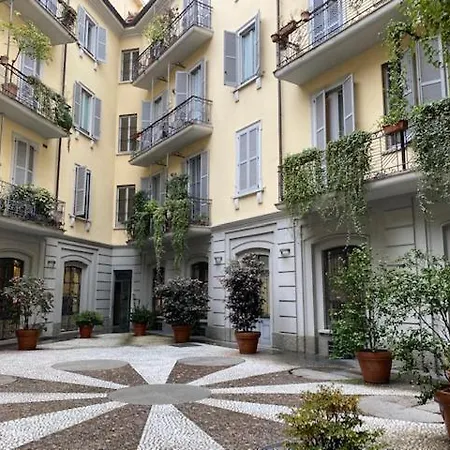 Spacious & Elegant Near Corso Como - Maroncelli Apartman Milánó